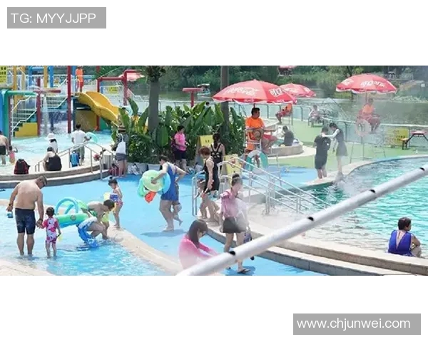 创新泳池用品全攻略 打造舒适安全的水上休闲体验