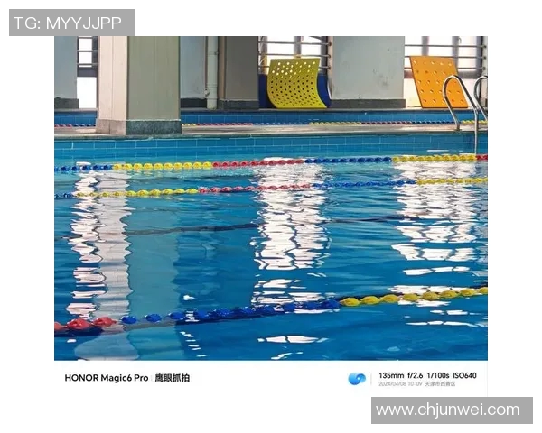 游泳锻炼全身肌肉提升心肺功能增强免疫力是保持健康的理想选择