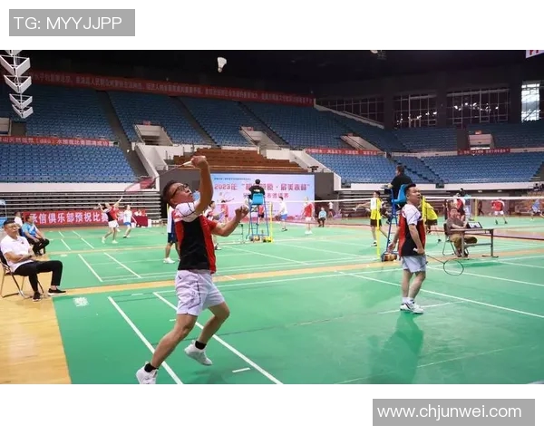 张静独家分享羽毛球技巧与心得助你提升竞技水平