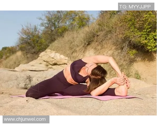 瑜伽修习与身心灵平衡的关系探索及其对现代生活的深远影响