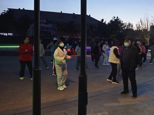 体育比赛都会健身活动：夜色下的体裁魅力(图4)